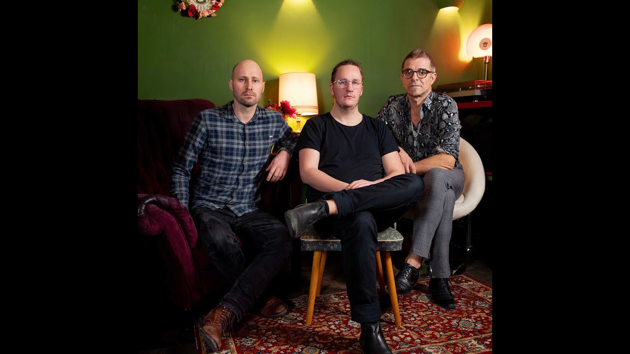 Trio NAWWAL - November wird es jedes Jahr