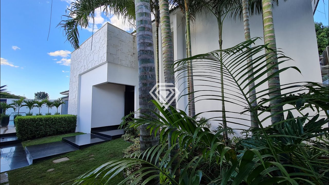Sobrado de Luxo 4 Suítes, 690 m²  à venda no Centro de Palmas - TO