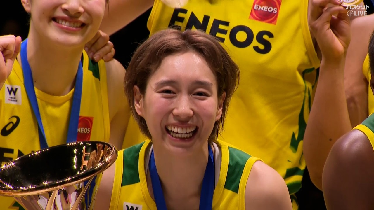 #ENEOSサンフラワーズ 皇后杯との2冠達成🎉#宮崎早織 のラストダンスは最高の笑顔とともに優勝で締めくる🌻（2026.2.15）