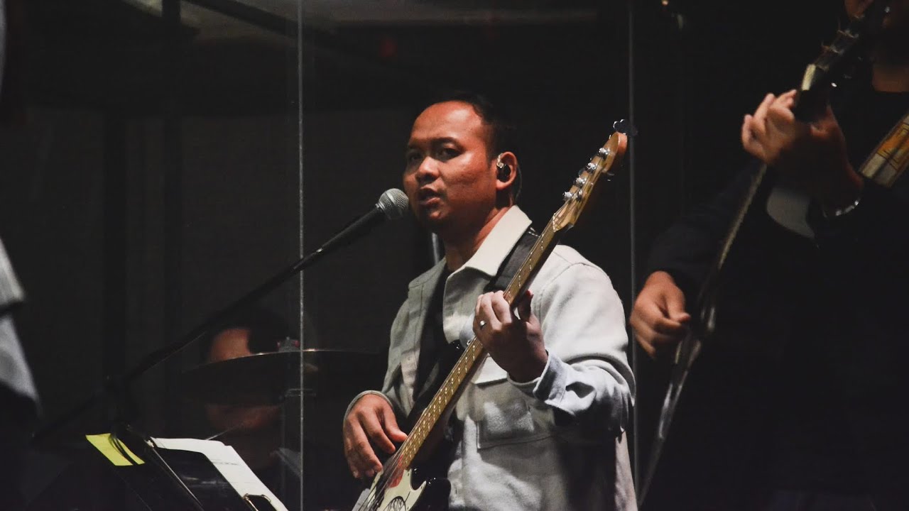 ကြီးမြတ်သောဘုန်းတော် - Live ( Bass Cam )