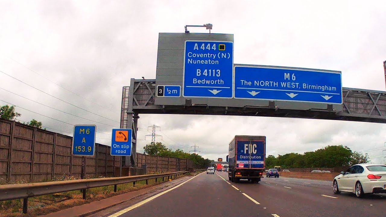 On the road to Nuneaton from Coventry