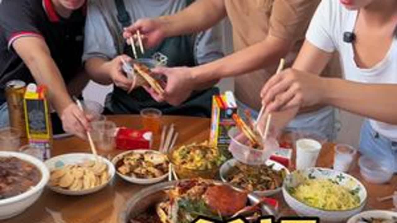 出门在外都不容易，希望这顿饭能让您们尝到家的味道#纪录美好生活