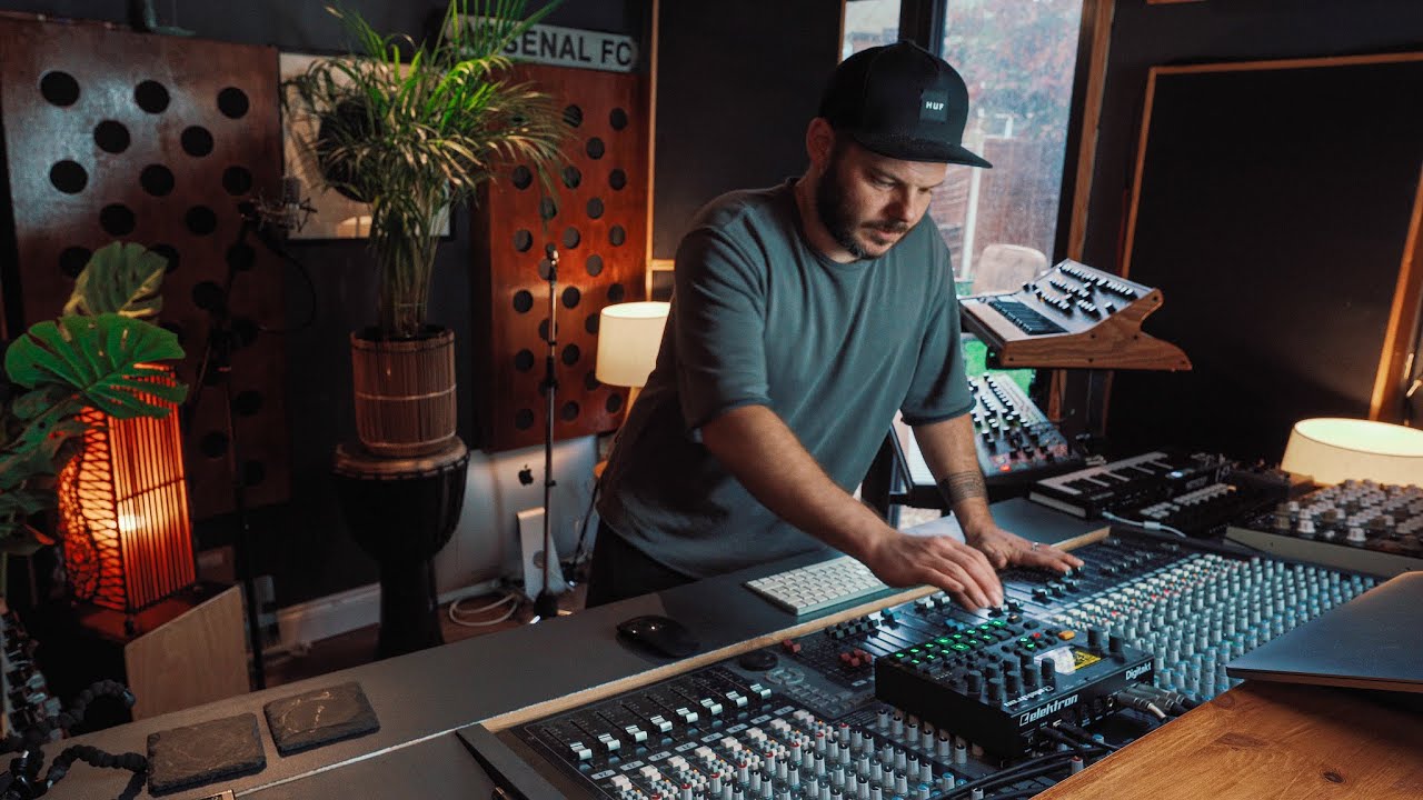 Made By Pete & Jem Cooke 'I am Not Afraid' (LIVE) - Elektron Digitakt, Moog Sub 37, Moog Matriarch