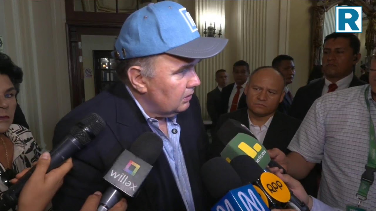 RLA LLEGA A PRESENTACIÓN DE UN LIBRO BASADO EN SU VIDA