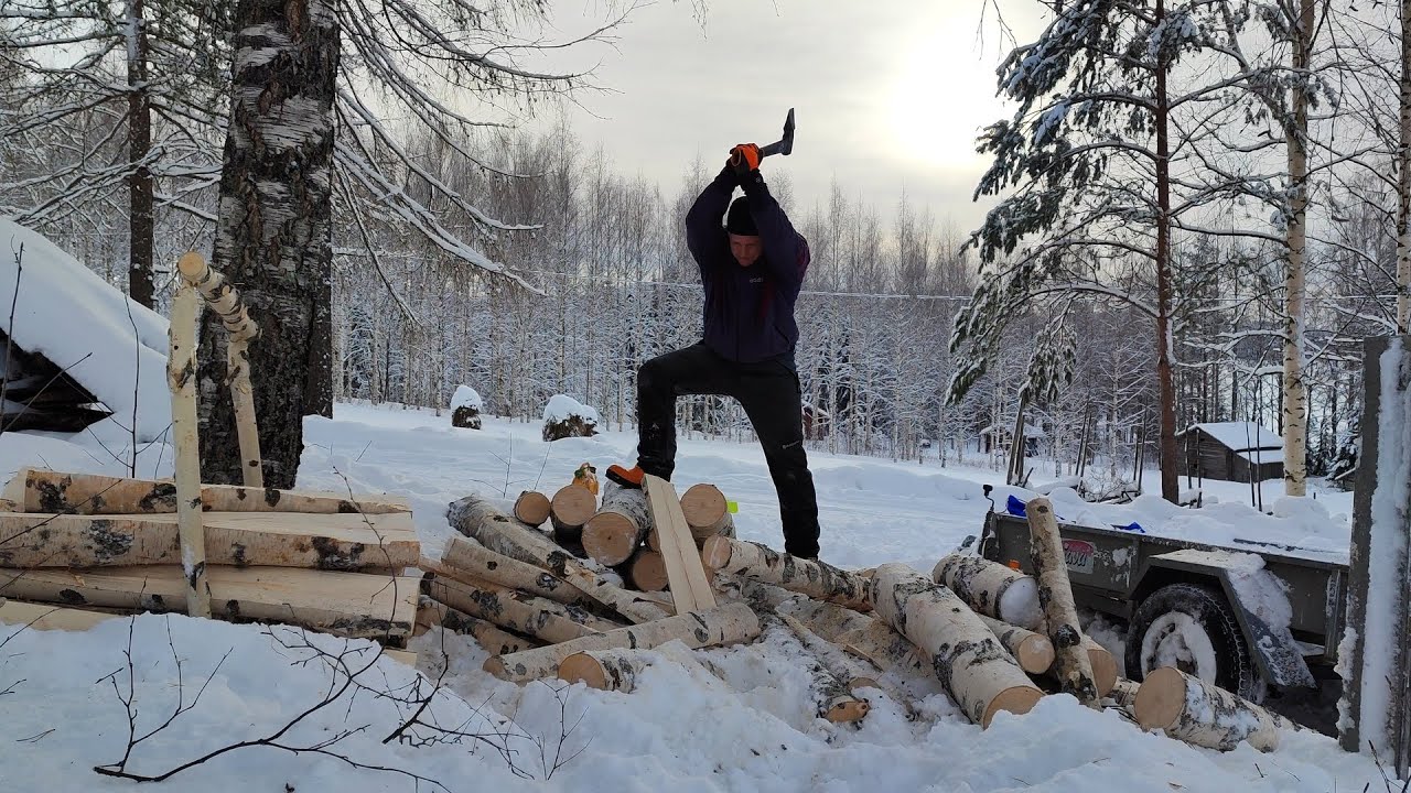 Tehdään motti koivuhalkoa.