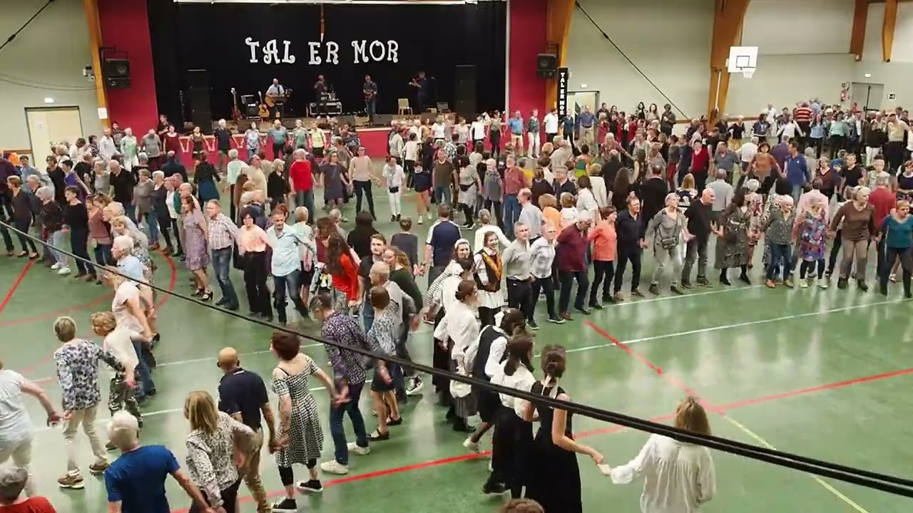Tam Glaz, An dro,  à Ploeren le 15 avril 2023