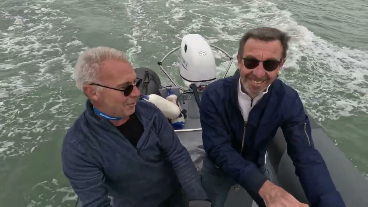 PATROL 550 SEMI RIGIDE 3D TENDER MOTEUR SUZUKI DF 115 B