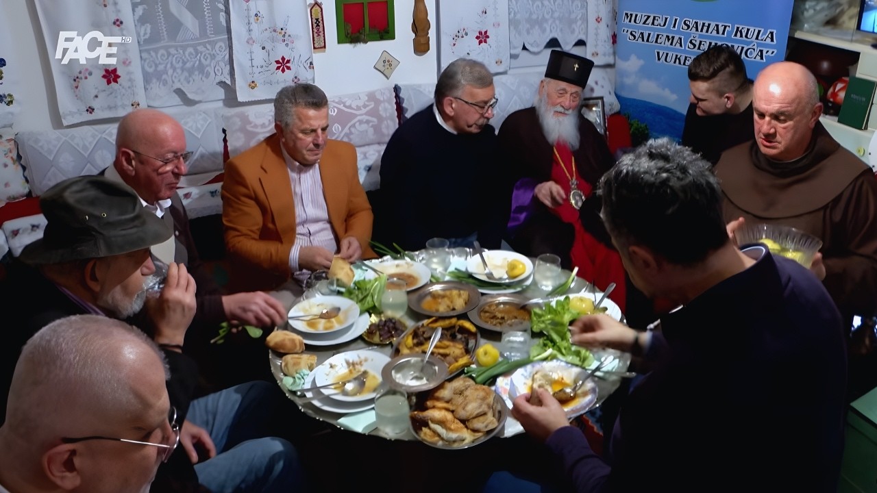 Mitropolit Mihailo i fra Mirko iftarili kod derviša Salema:Zajedništvo u tišini prve ramazanske noći