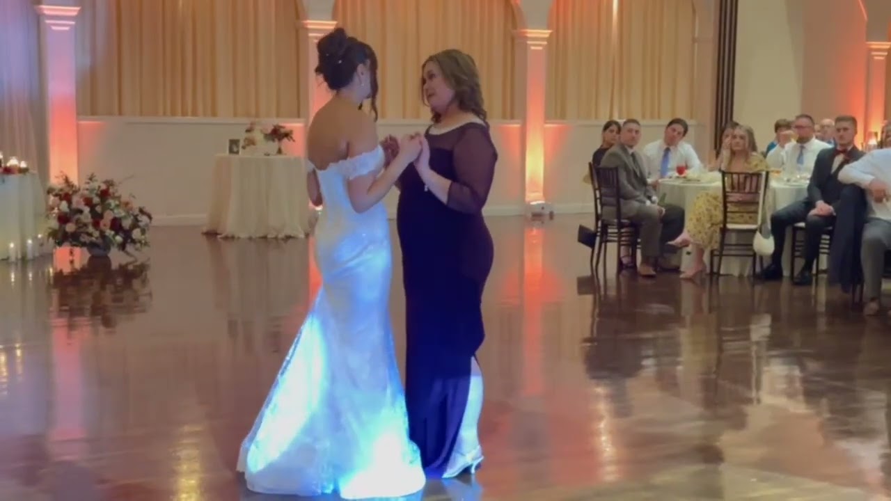 Xtreme Soundz DJ at Rhodes on Pawtuxet for Matthew & Kaitlyn’s Wedding