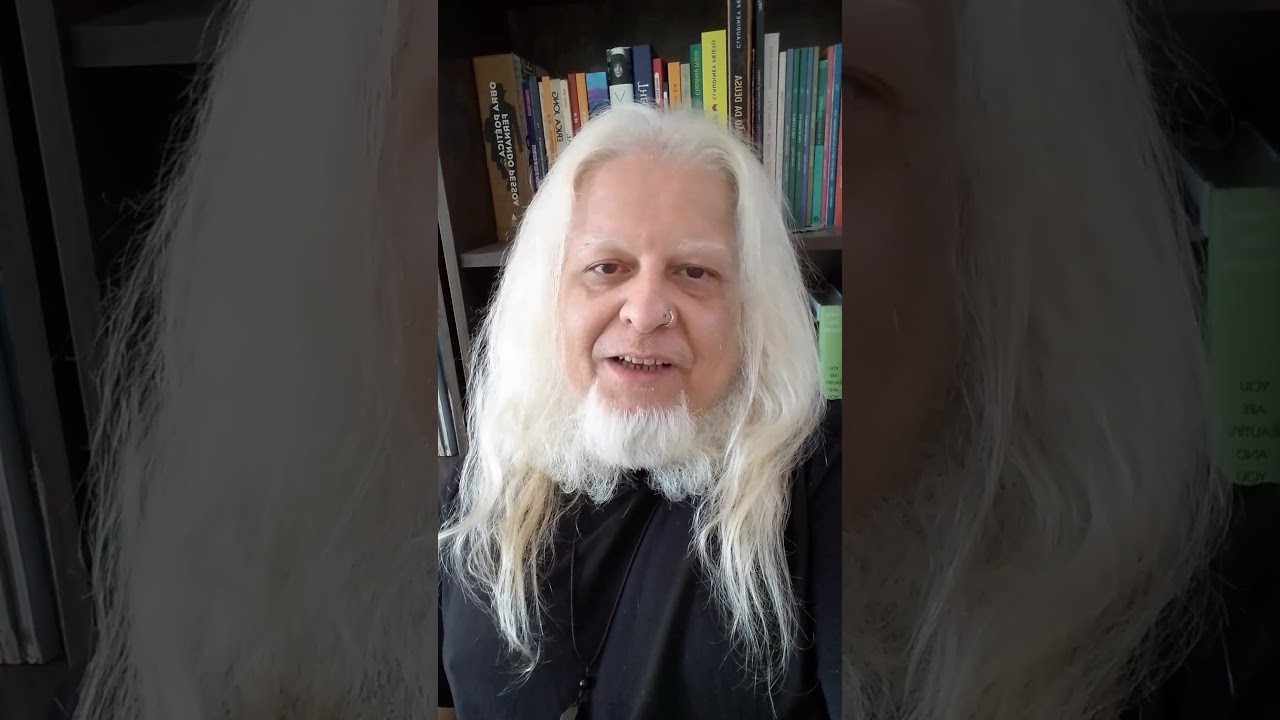 Diferença entre consulta de tarô e de numerologia
