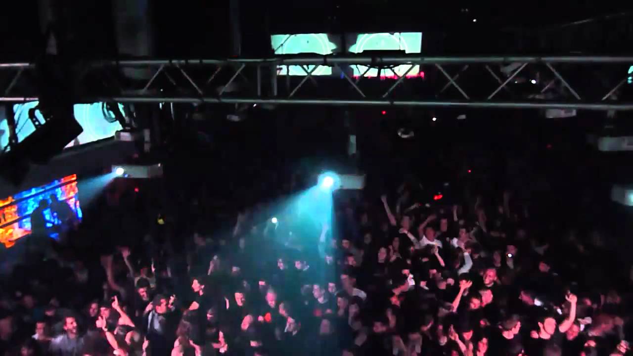 05/12/2010: 45º Aniversario Barraca Club (Valencia/Spain) - 2 Many DJs