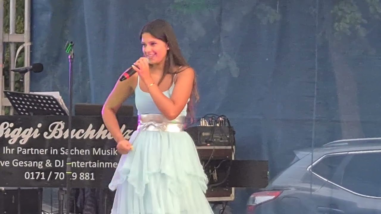 Mandy Mettbach 26.08.2023 am Uhlenkrug in Essen (kompletter Auftritt)