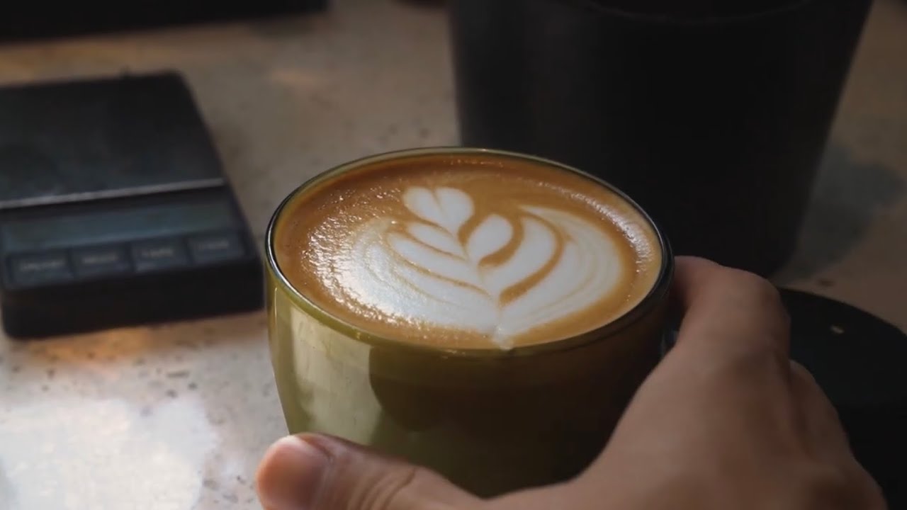 COFFEE | Home Barista Espresso Workflow on the Expobar Brewtus IV - Lowkey Lofi