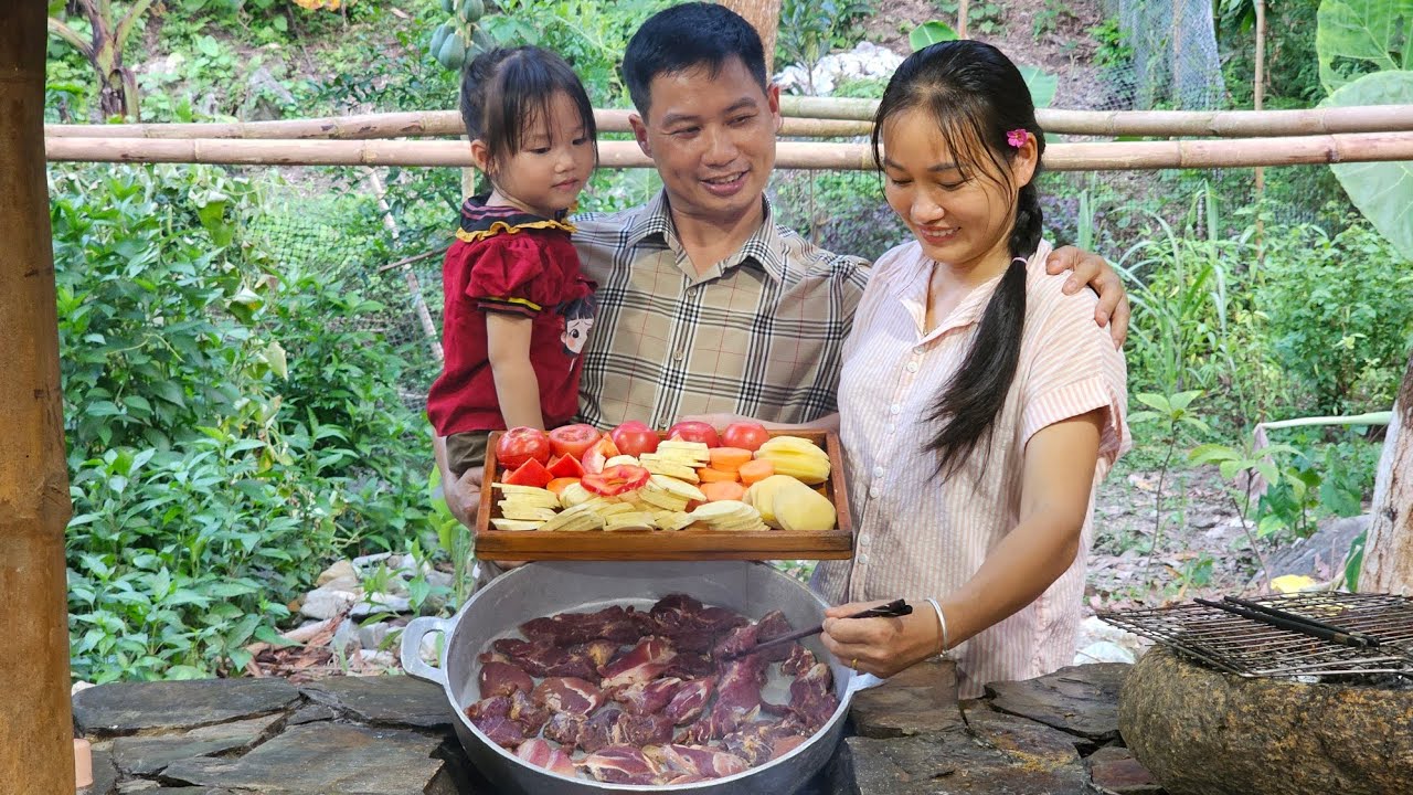 The BEST Family Roast Beef Party Recipe With OLD FASHIONED Popcorn Making | Ly Phuc An
