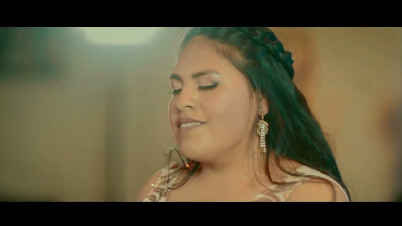 Diana Del Mantaro - Corazón Valiente/tunantada(Videoclip)
