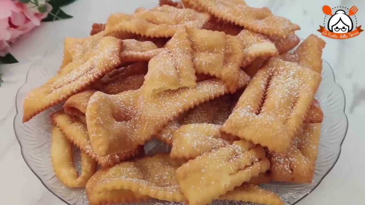 CHIACCHIERE DI CARNEVALE: LA RICETTA CON TANTE BOLLE