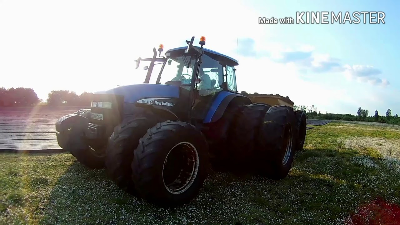 Cutting turf in smullens bog 2018  Sammy 150 and TM 140 flat to the mat