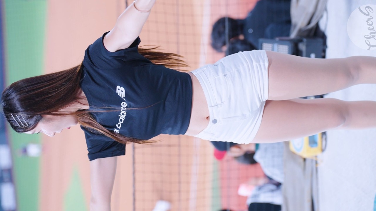 [4K] 흑백응원단?! 김진아 치어리더 직캠 金吉娜 Kim Jina Cheerleader fancam ktwiz 250511