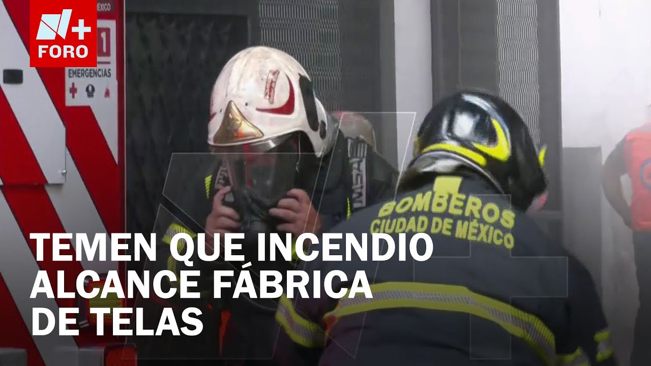Incendio en Iztacalco: Temen que incendio en bodega de peluches alcance negocio de telas