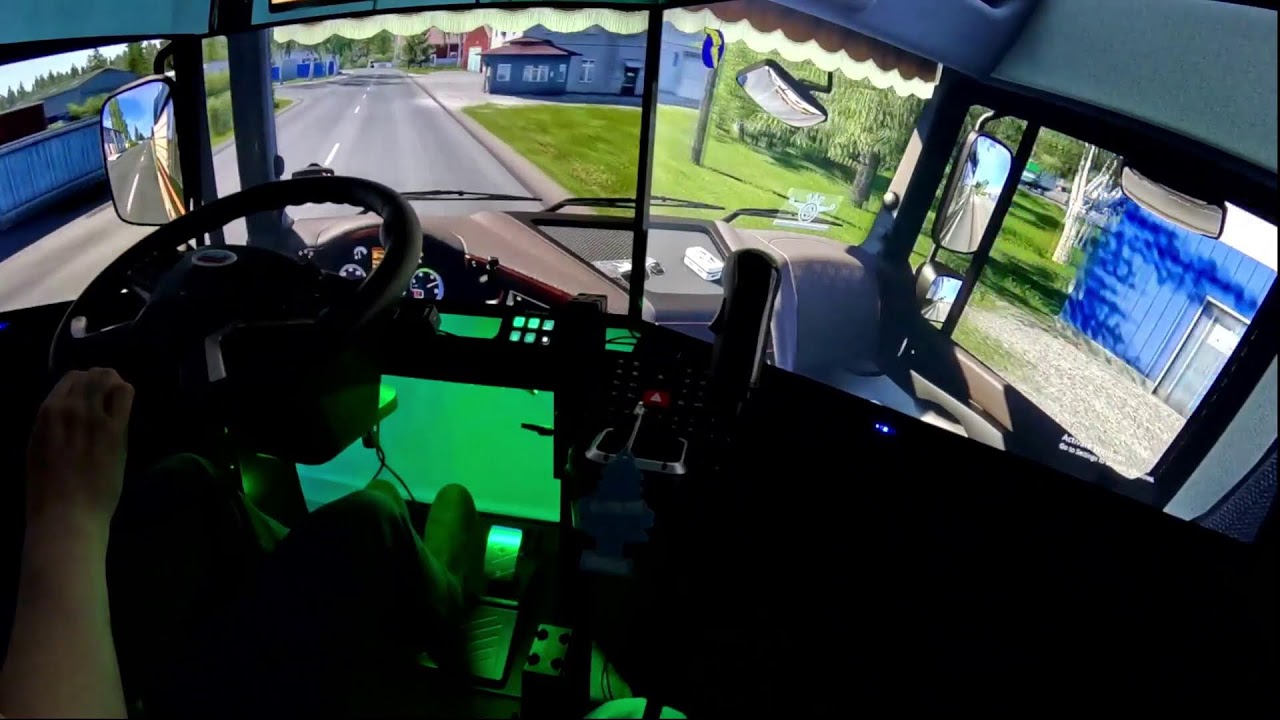 ETS2 SIM RIG HORI Wheel With The Big DAF FX DAY19