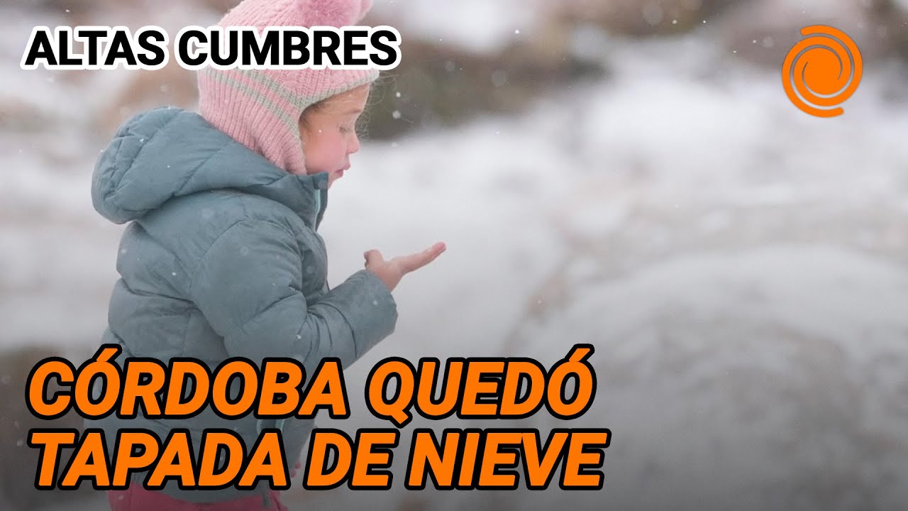 NIEVE EN LAS ALTAS CUMBRES | Turistas cordobeses disfrutaron del paisaje invernal