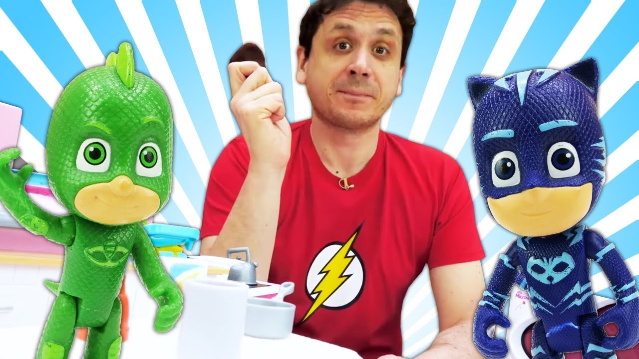 Video con giocattoli. PJ Masks Super Pigiamini e PlayDoh. Giochi per bambini.
