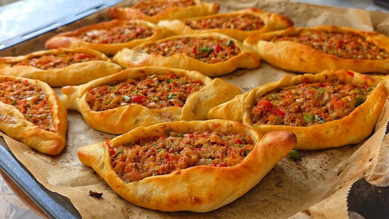 1 TEPSİ HAVADA Bitti 🏅EVDE En Kolayından Mini Pide TARİFİ🥇