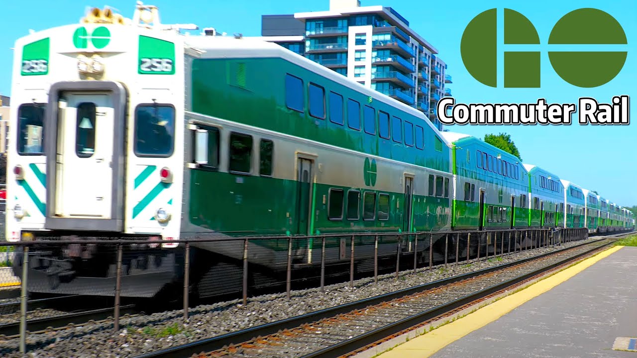 ⁴ᴷ⁶⁰ Toronto GO Transit Commuter Trains at Danforth Station