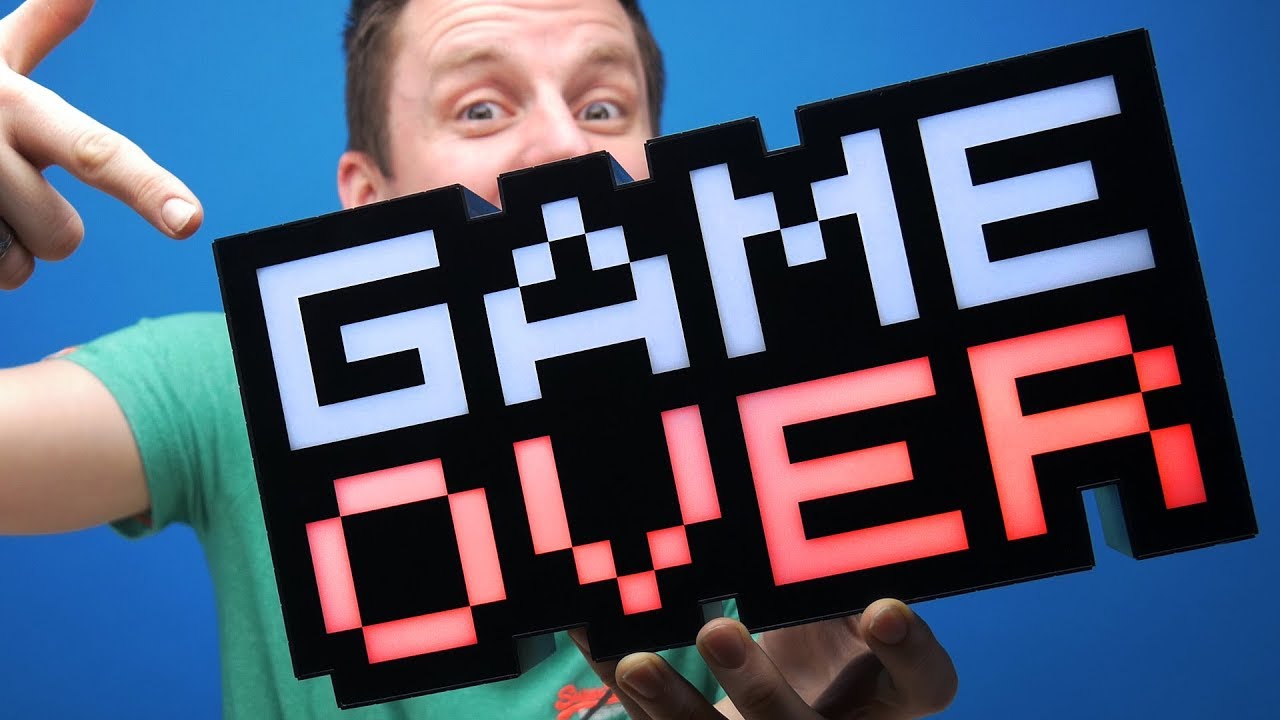 Game Over Light Unboxing | Paladone TV