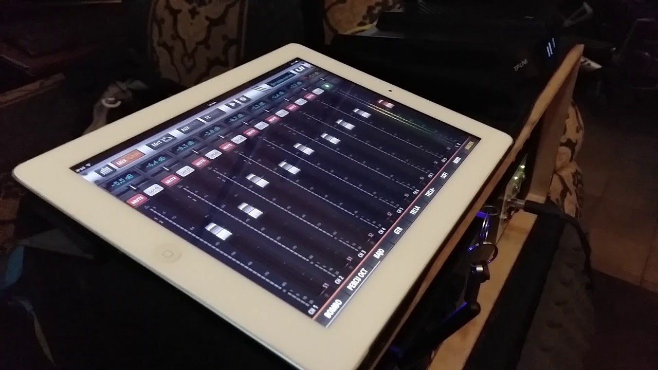 Souncraft ui16 conectada con router.