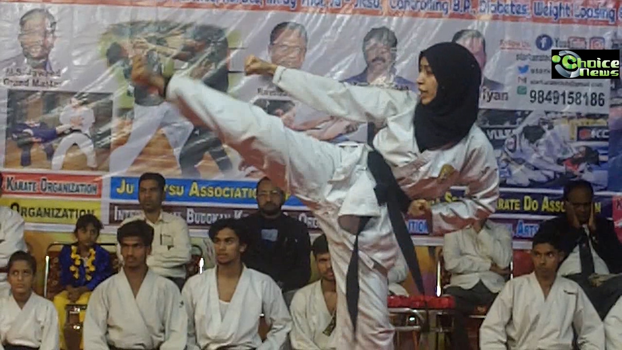Self Defense Techniques for Women | Awareness program at Exhibition by Star Karate Club