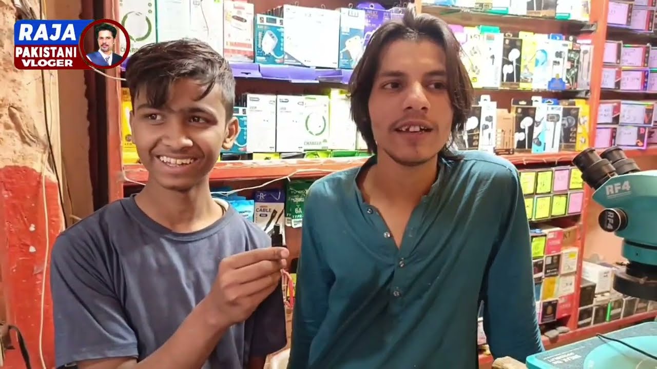 Main Chowk of Hali Road | Day and Night Rush, Mobile and Fruit Market
