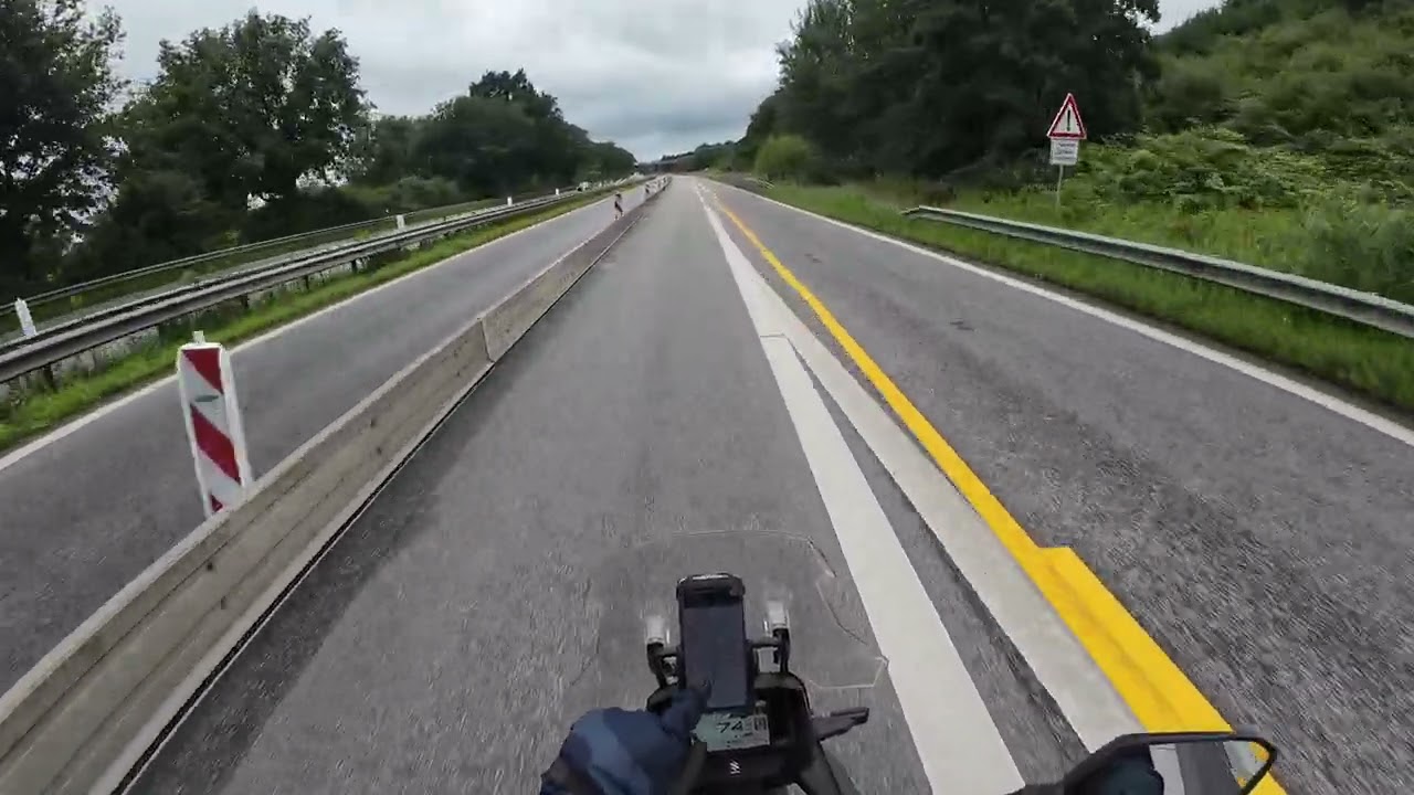 VSTROM 800 31/07/25 ΑΠΟ BERGEDORF ΣΤΟ ΔΗΜΑΡΧΕΙΟ ΤΟΥ ΑΜΒΟΥΡΓΟΥ