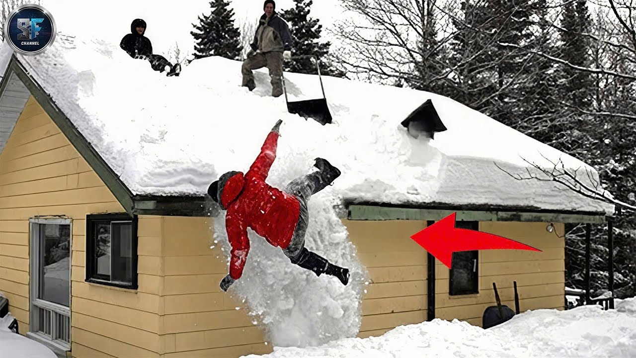 Idiot Snow Removal & Massive Roof Avalanche | Extreme Dangerous Plow Truck Fails #3