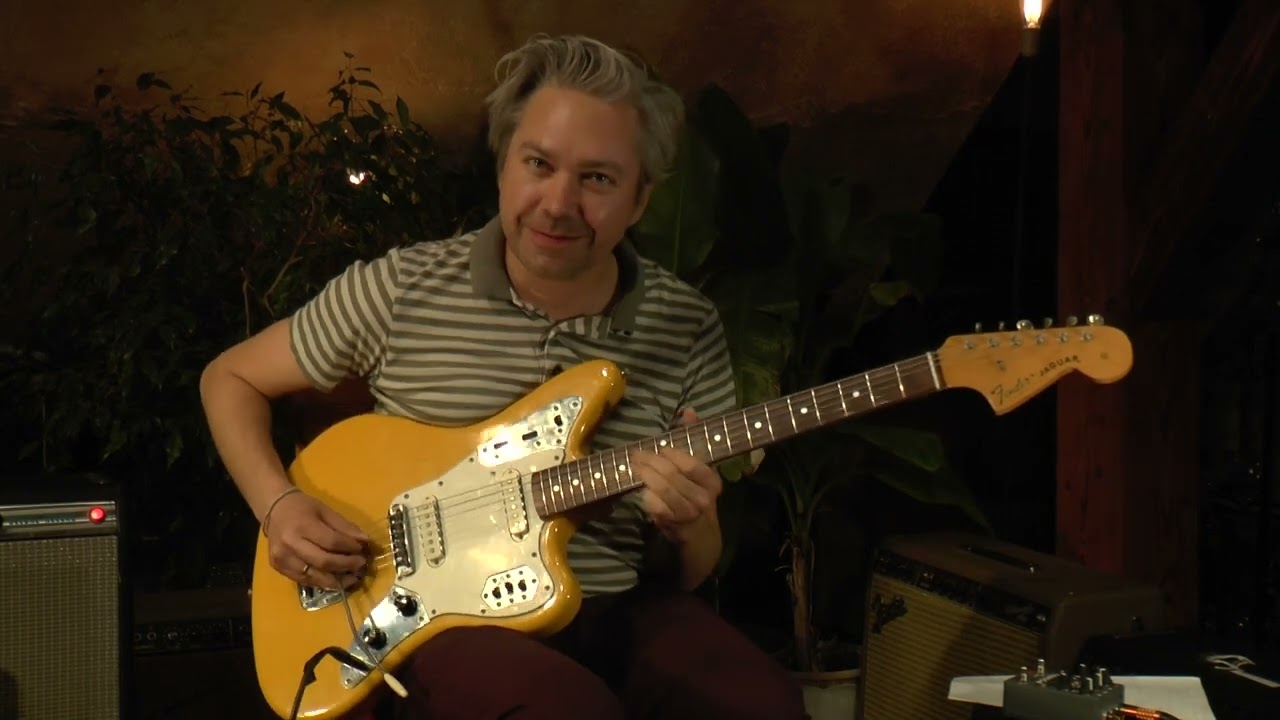 Fender Jaguar MIJ from 1998 rebel yellow presented by Vintage Guitar Oldenburg & Tobias Hoffmann