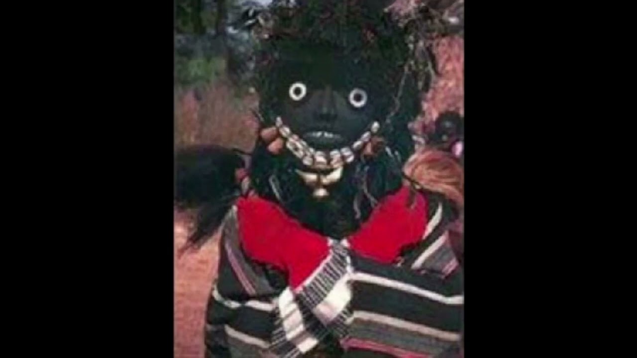 Masque sacré Gué Kpi de la région du Tonkpi dans l'ouest de la Côte d'Ivoire