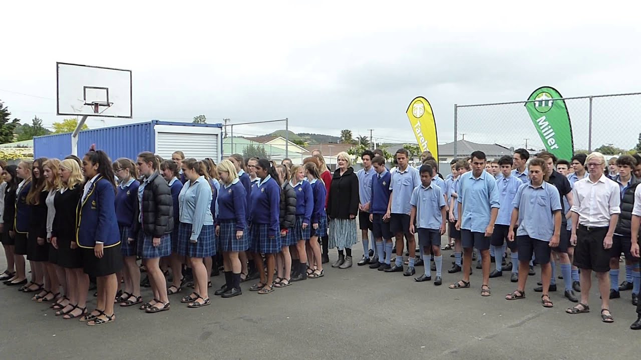 THS Kaiwhata Haka and Waiata 2015