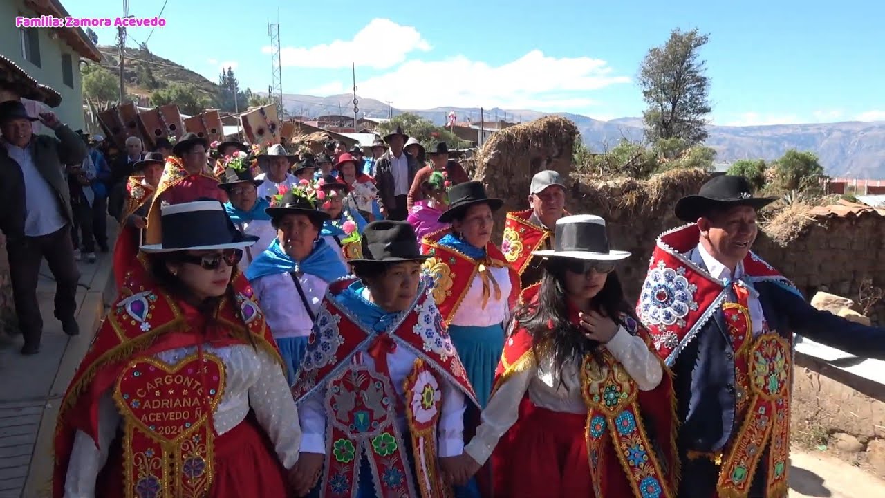 Gran Fiesta Patronal San Pedro de Chilcayoc - Sucre, con grandes torileras / fam: Zamora Acevedo