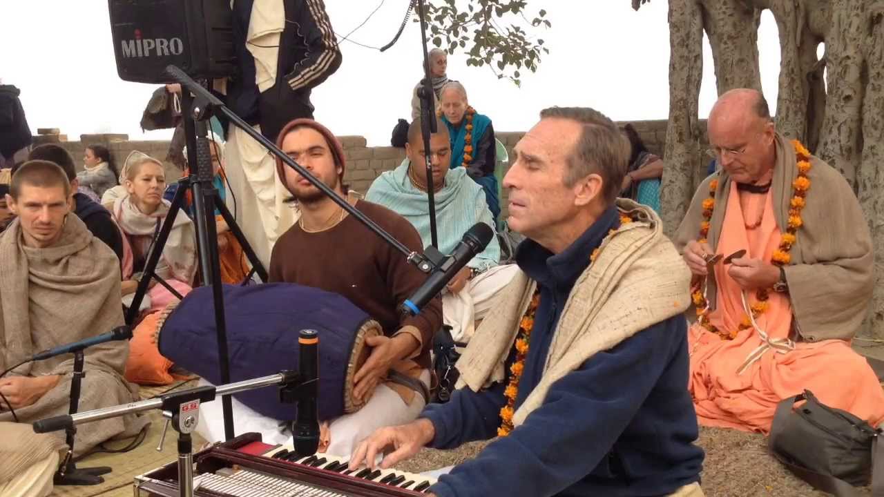 HH Bada Haridas Prabhu's kirtan at Nandaghat 12.11.2013 part 1