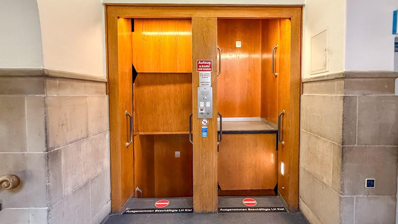 RUD.PREY Paternoster (Kiel) Rathaus