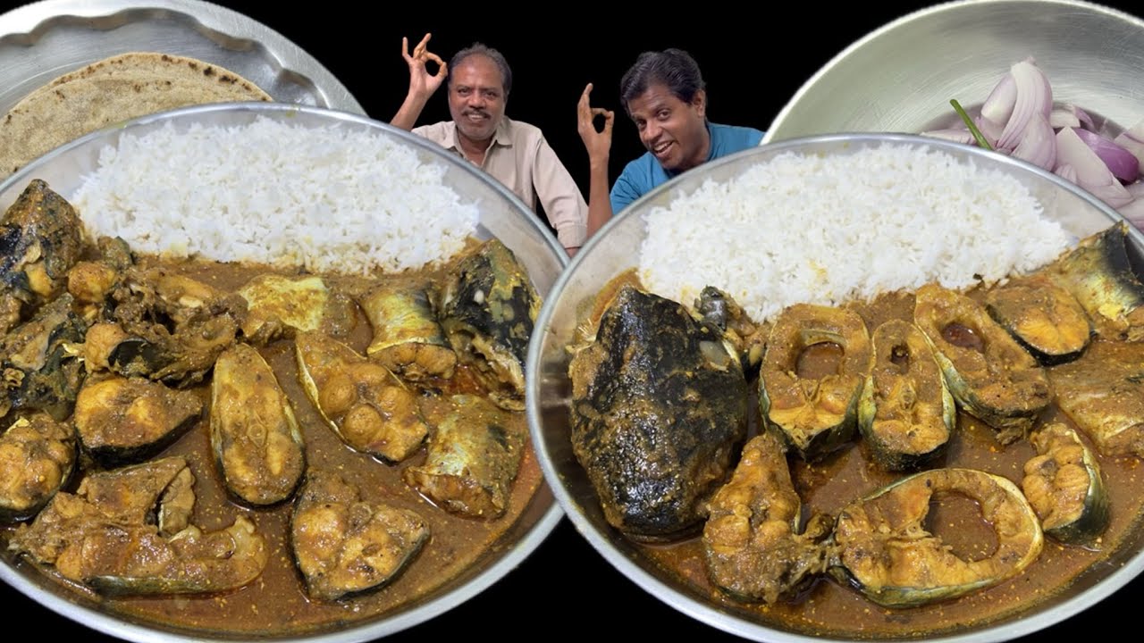 रात को 12:45 पे बड़े भैया के साथ मसालेदार मछली खा रहा हूँ / 😃👌