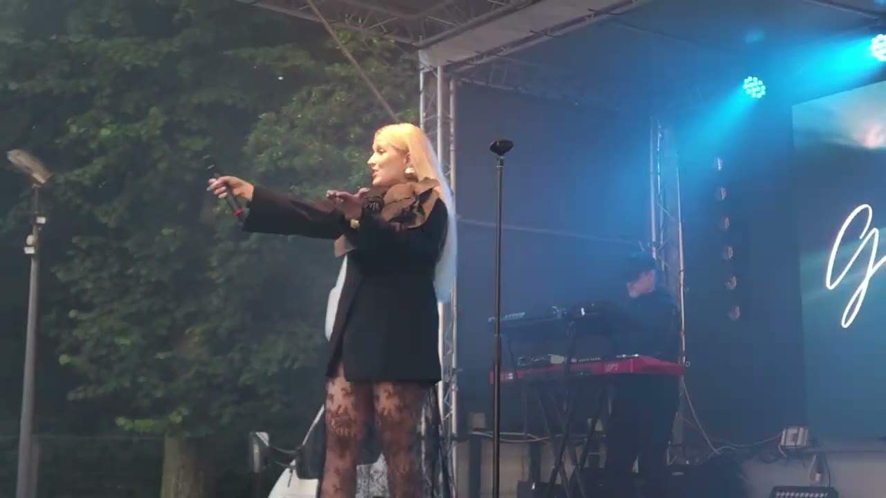 Gosia Andrzejewicz - Trochę Ciepła (Kołobrzeg 14.07.2024)