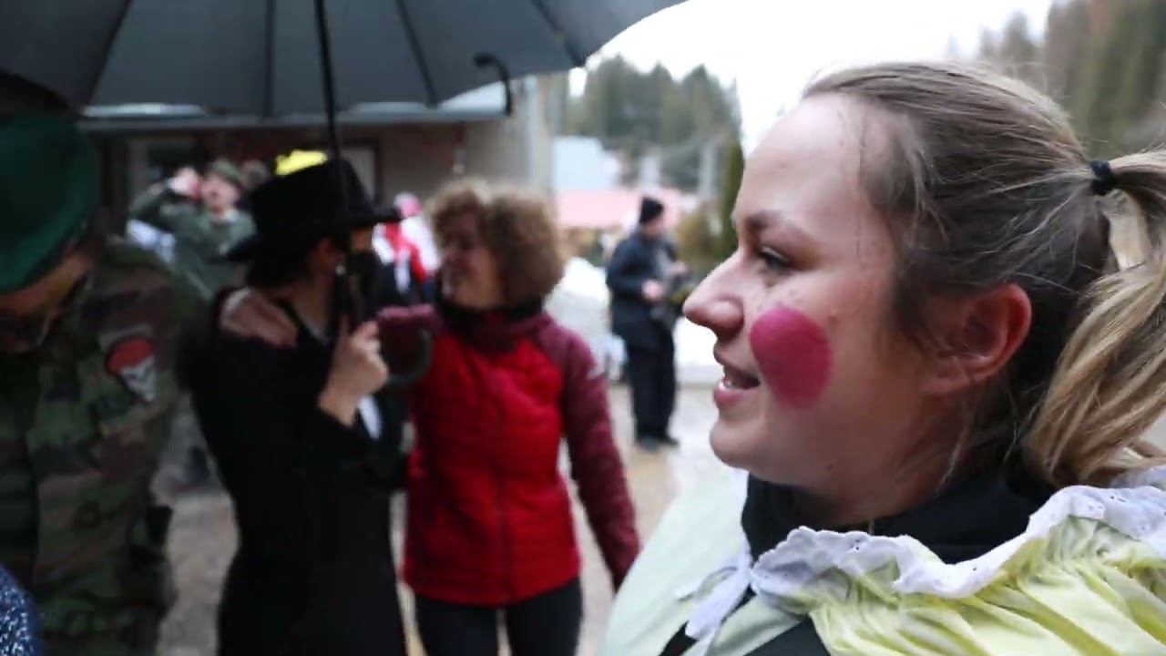 Fašiangová obchôdzka FSk Kýčera & ŽSSk Ulijanky na Fašiangovom festivale 