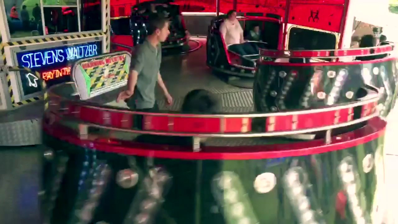 Steven's Waltzer at Corby May fair 2017