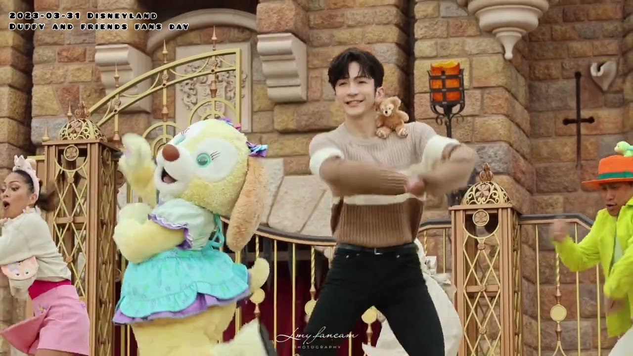 2023-03-31 Disneyland 《Duffy And Friends Fans Day》Mirror Anson Lo Focus (Duffy 應援舞)