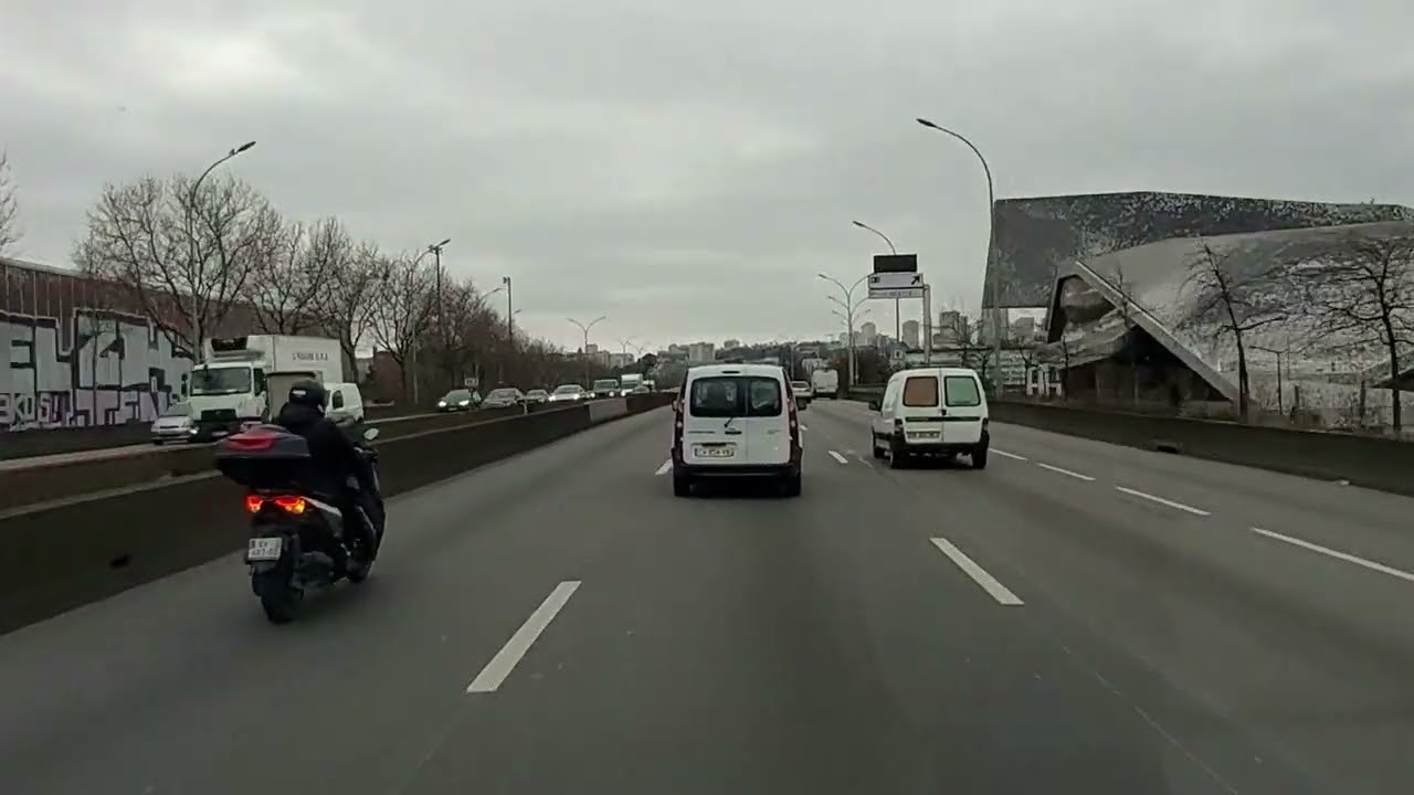 Driving calmly on Le Bourget airport runway and going to Paris. #ASMR #Binaural #Dashcam #Airport