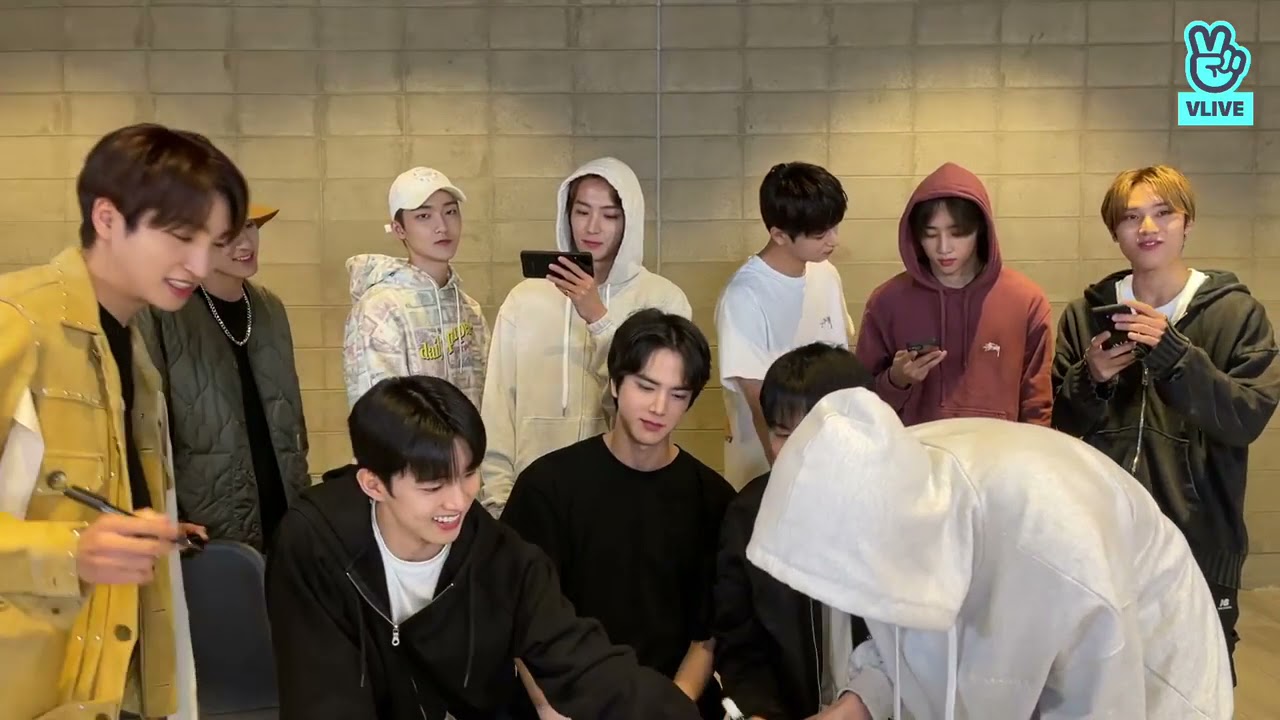 [ENG SUB/INDO SUB] The Boyz Live 