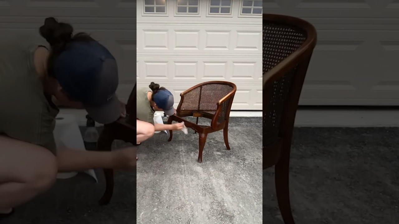 Cleaning & Reupholstering vintage chairs PART 1 #vintage #furnitureflipping #interiordesign