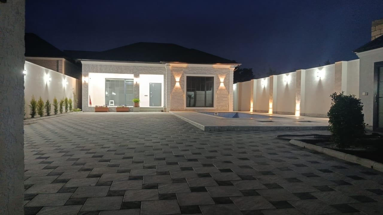 Qiymət Endi!175.000 AZN\Novxanı Bağlarında 4.5 sotda 120 kv.m. yaşanmamış Bağ evi