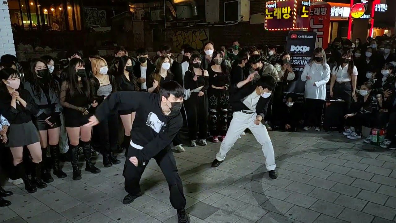 4×4 STUDIO. HONGDAE STREET FIRST SUPERB BUSKING CLOSING SKETCH.